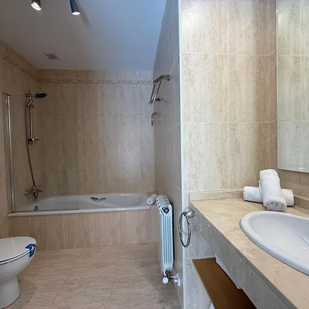 Tarracohomes, Town House La Mora * Tarragona