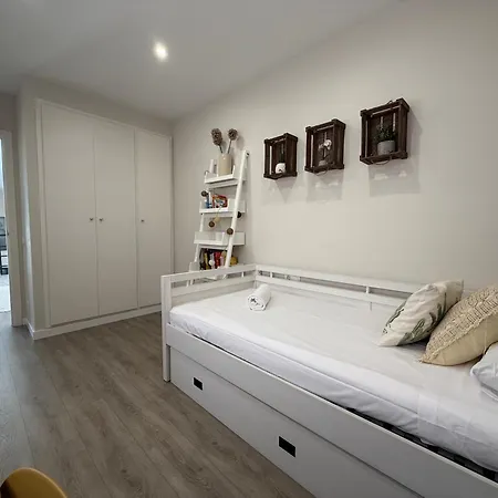 Tarracohomes, Town House La Mora Vila *